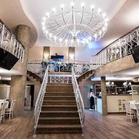 Hotel Victoria Панагюриште Экстерьер фото