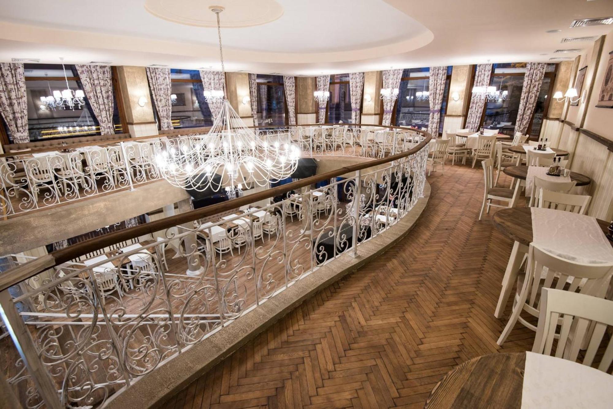 Hotel Victoria Панагюриште Экстерьер фото